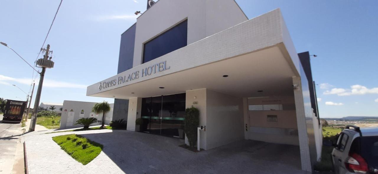Guines Palace Hotel Patrocínio Exterior foto
